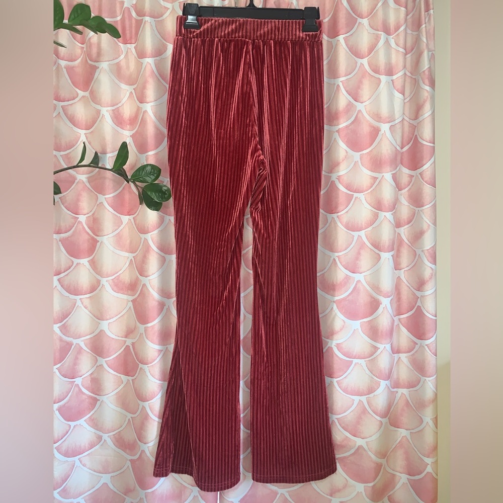 SHEIN pink pleated tight fit flare pants - Picture 3 of 5